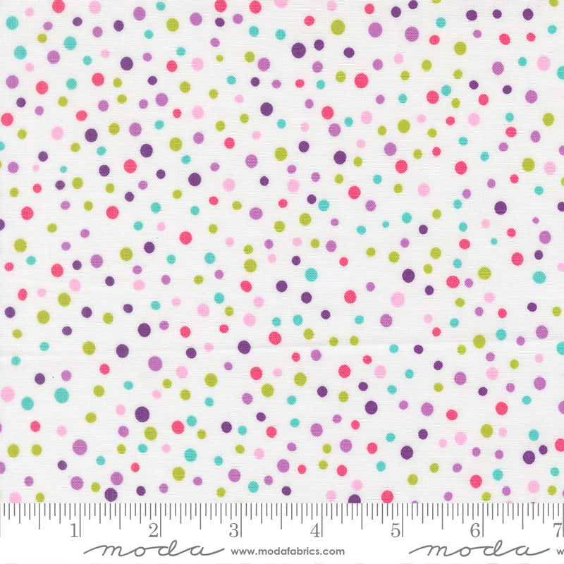 Moda Pick Me 100% Cotton 44-45" - Little Dot 11