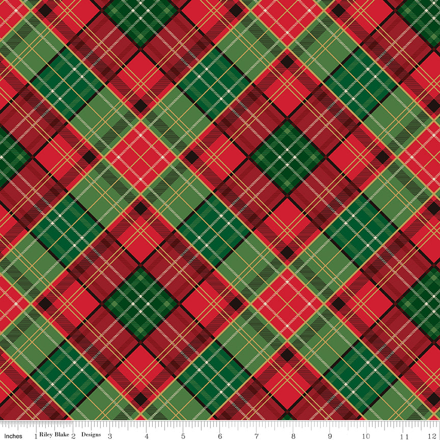Red and green plaid fabric pattern